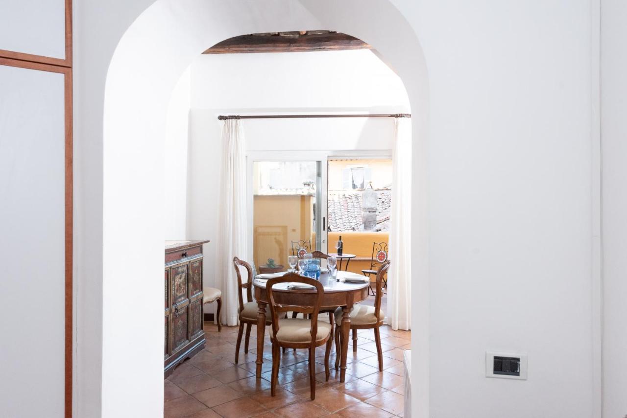 Stunning Campo De Fiori Apartment With Terrace Rome Exterior photo